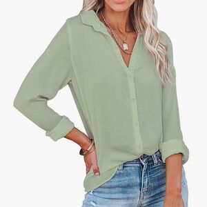 🎄 NWT Green Sheer Button Down Blouse Size XL